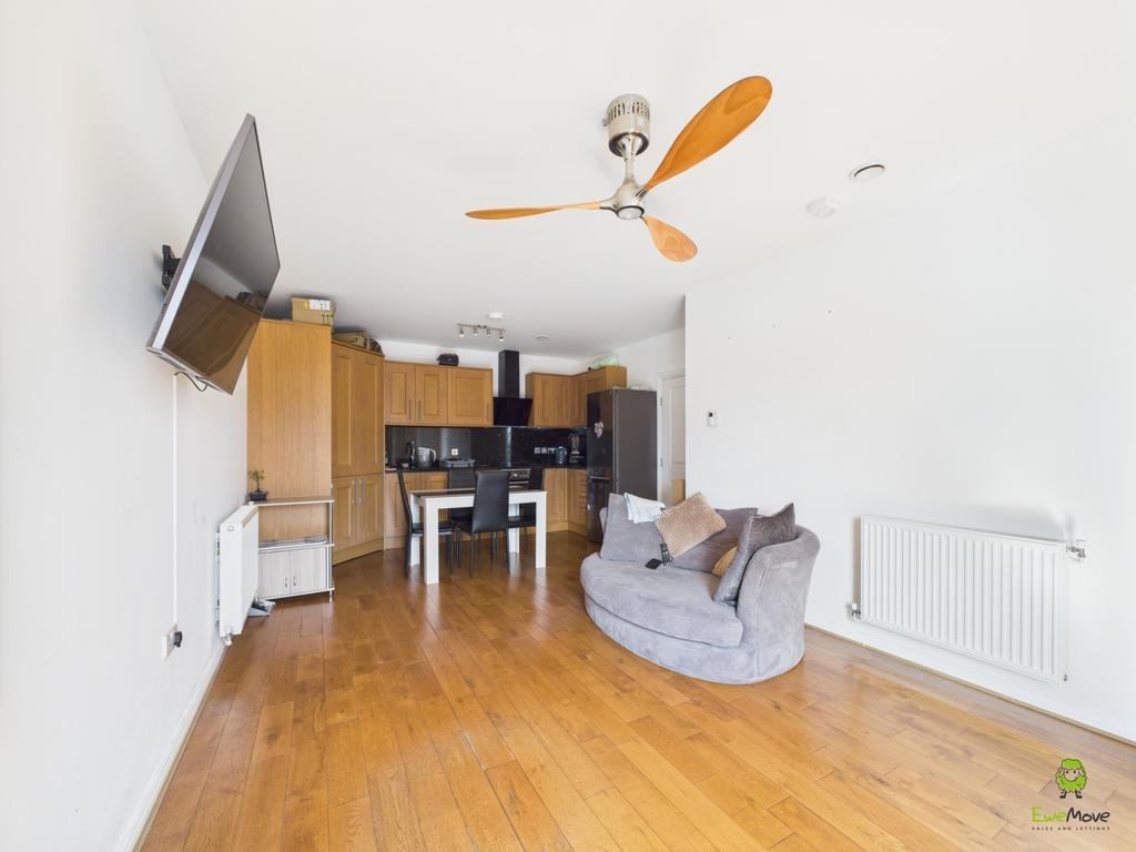 Presented by Nicoleta at Ewe Move Bexleyheath and D