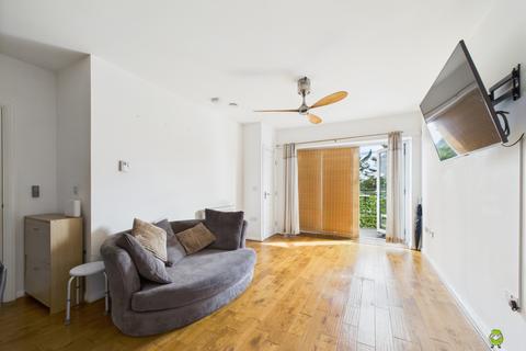 2 bedroom apartment for sale, 19 Sovereign Court Sterling Road, Bexleyheath