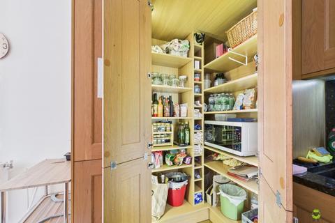 2 bedroom apartment for sale, 19 Sovereign Court Sterling Road, Bexleyheath