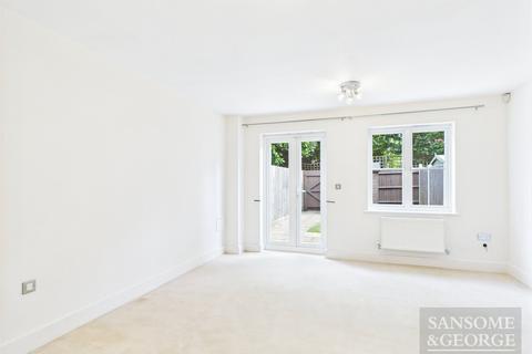5 Breach Gardens, Sherfield On Loddon, Hook, RG27 0AW