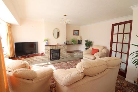 undefined, Luton LU3