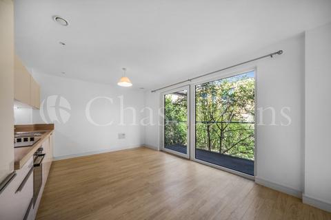 1 bedroom flat for sale, Copenhagen Court, Greenland Place, London, SE8