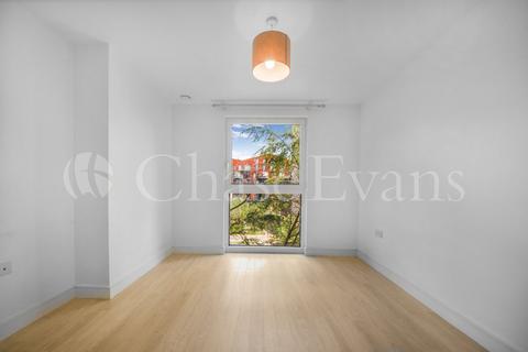 1 bedroom flat for sale, Copenhagen Court, Greenland Place, London, SE8
