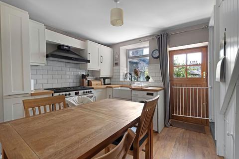 2 Beeston Mount, Bollington, Macclesfield, SK10 5QY