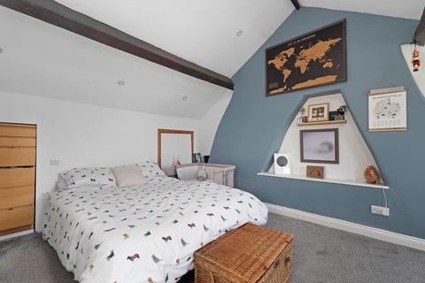 2 Beeston Mount, Bollington, Macclesfield, SK10 5QY