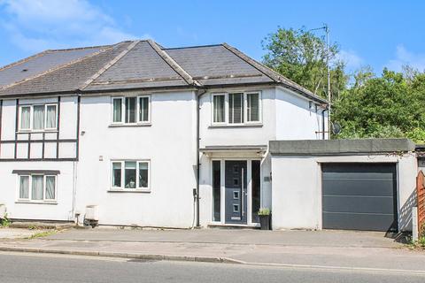 15 Brighton Road, Hooley, Coulsdon, CR5 3EJ