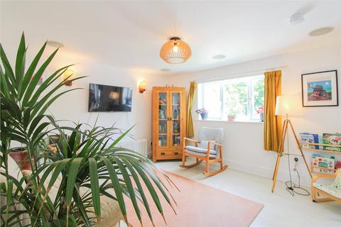 15 Brighton Road, Hooley, Coulsdon, CR5 3EJ