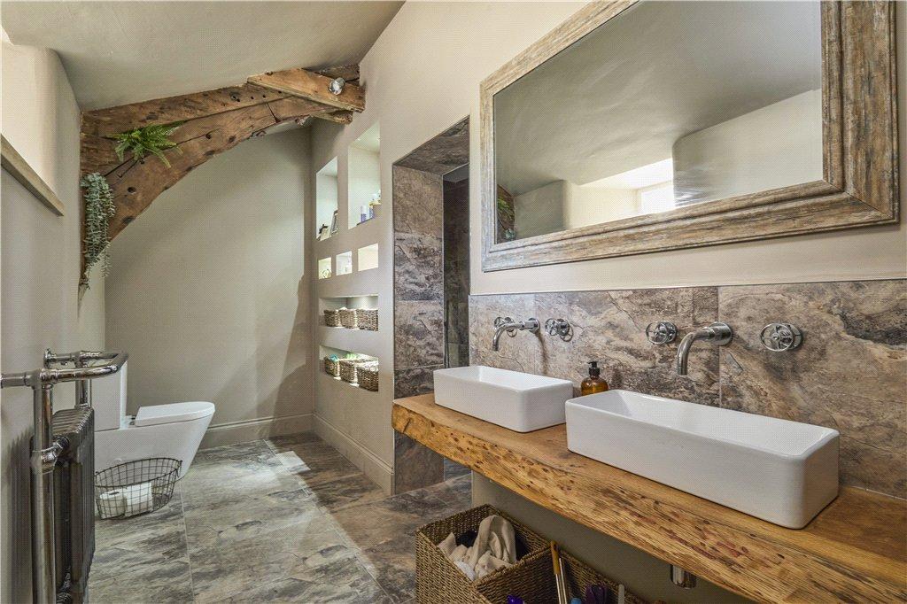 Master Ensuite