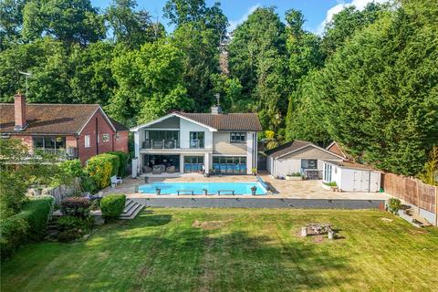 5 bedroom detached house for sale, The Warren, Caversham, Reading