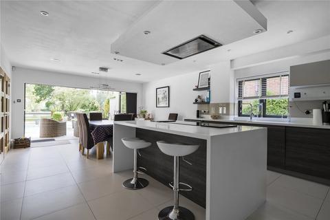 5 bedroom detached house for sale, The Warren, Caversham, Reading