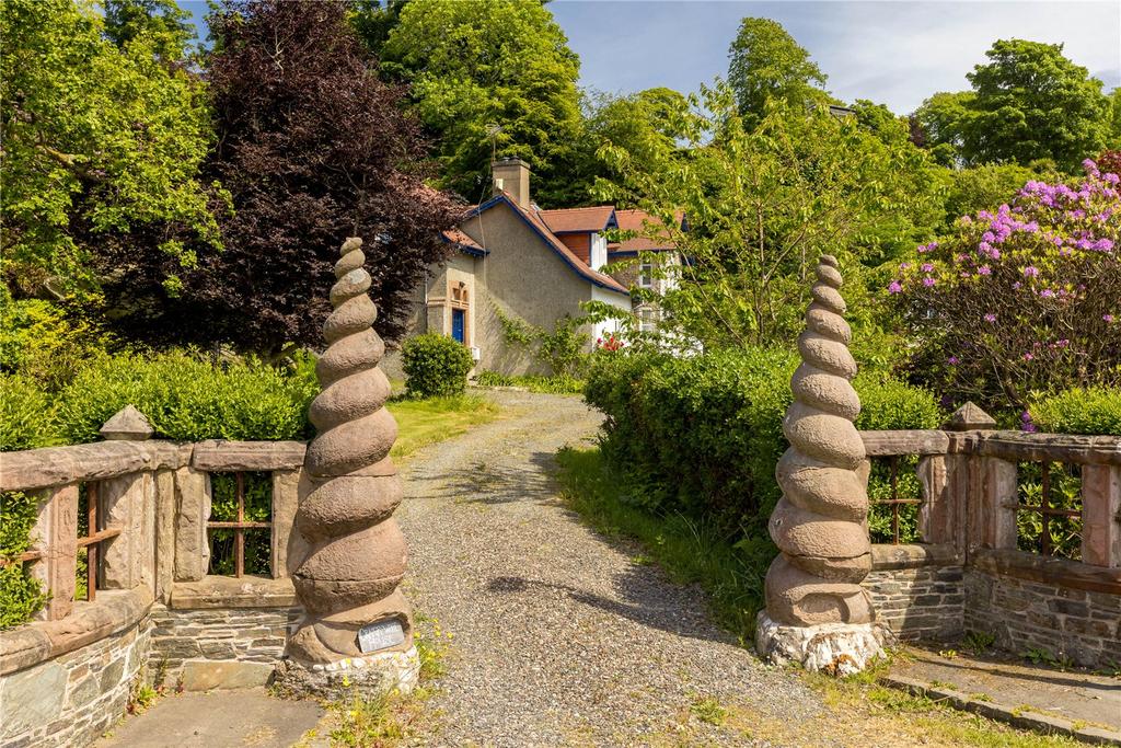 Gate Posts