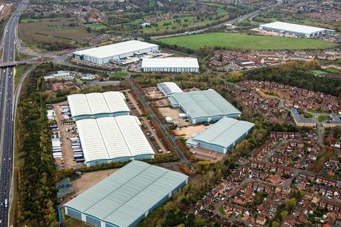Distribution warehouse to rent, Cheaney Dr Northampton NN4 5FB