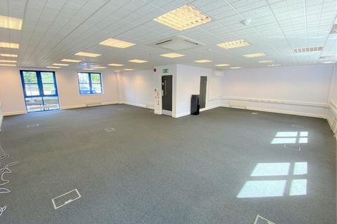 Office to rent, 152-154 High St Brentford TW8 8JA