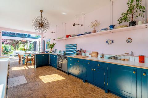 5 bedroom semi-detached house for sale, Vale Road, Ramsgate CT11