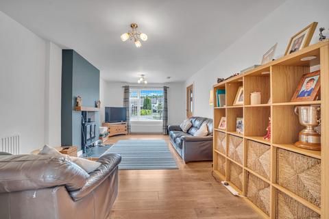 27 Mclellan Gardens, Dalbeattie, DG5 4BX