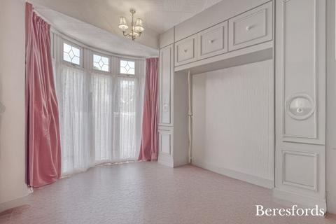 76 Howard Road, Upminster, RM14 2UU