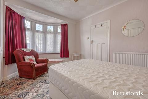 76 Howard Road, Upminster, RM14 2UU