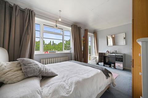 85 Peaches Close, Cheam, Sutton, SM2 7BL