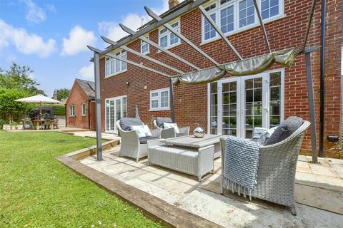 4 bedroom detached house for sale, Bowl Field, Hastingleigh, Ashford, Kent