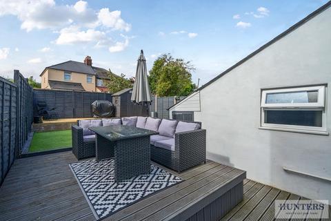 3 bedroom end of terrace house for sale, Willow Road, Dartford