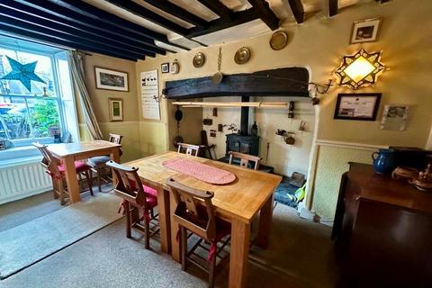 Ty Seren Meyrick Street, Dolgellau, LL40 1LN