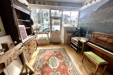 Ty Seren Meyrick Street, Dolgellau, LL40 1LN