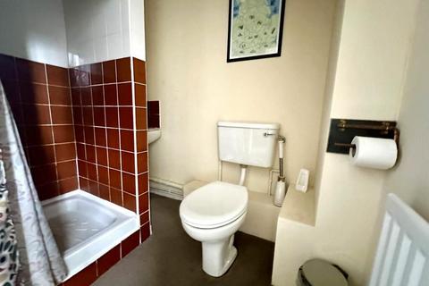 Ty Seren Meyrick Street, Dolgellau, LL40 1LN
