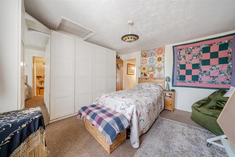 7 Back Road, Calne, SN11 0BA
