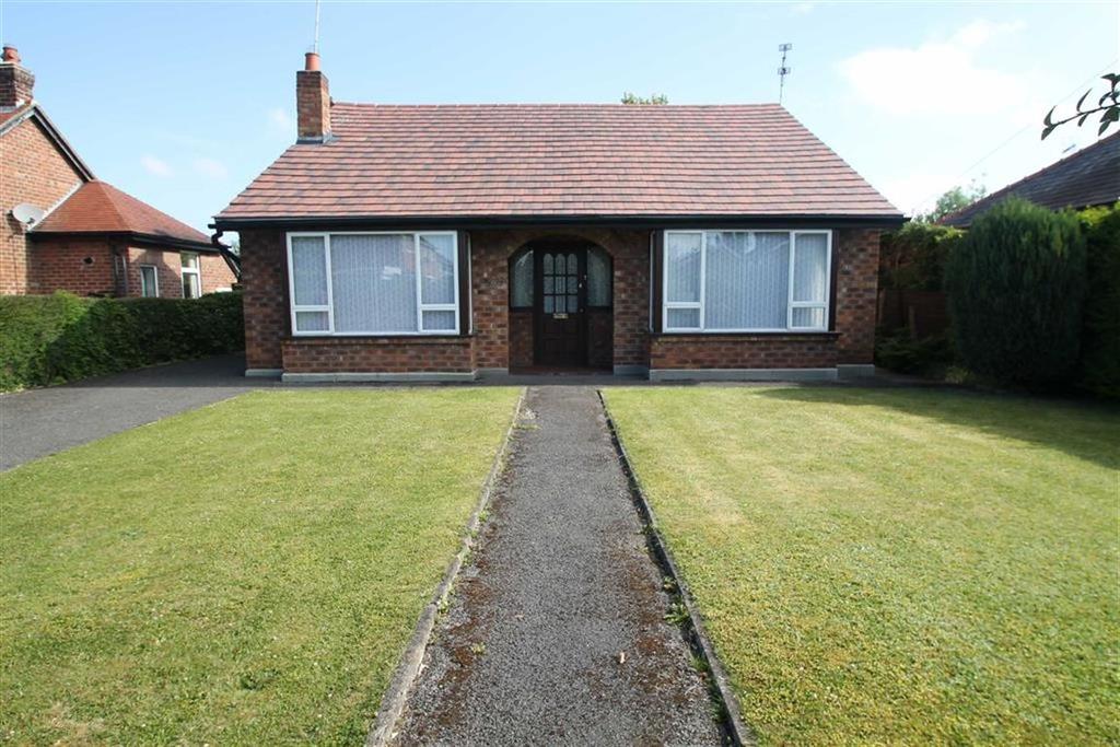 Highfield Road, Blacon 3 bed detached bungalow £229,950