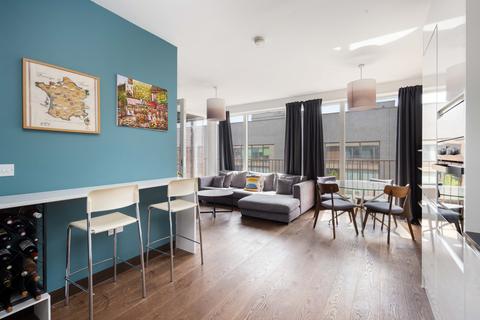 1 bedroom flat for sale, Casings Way, London, E3