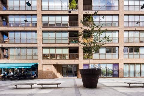 1 bedroom flat for sale, Casings Way, London, E3