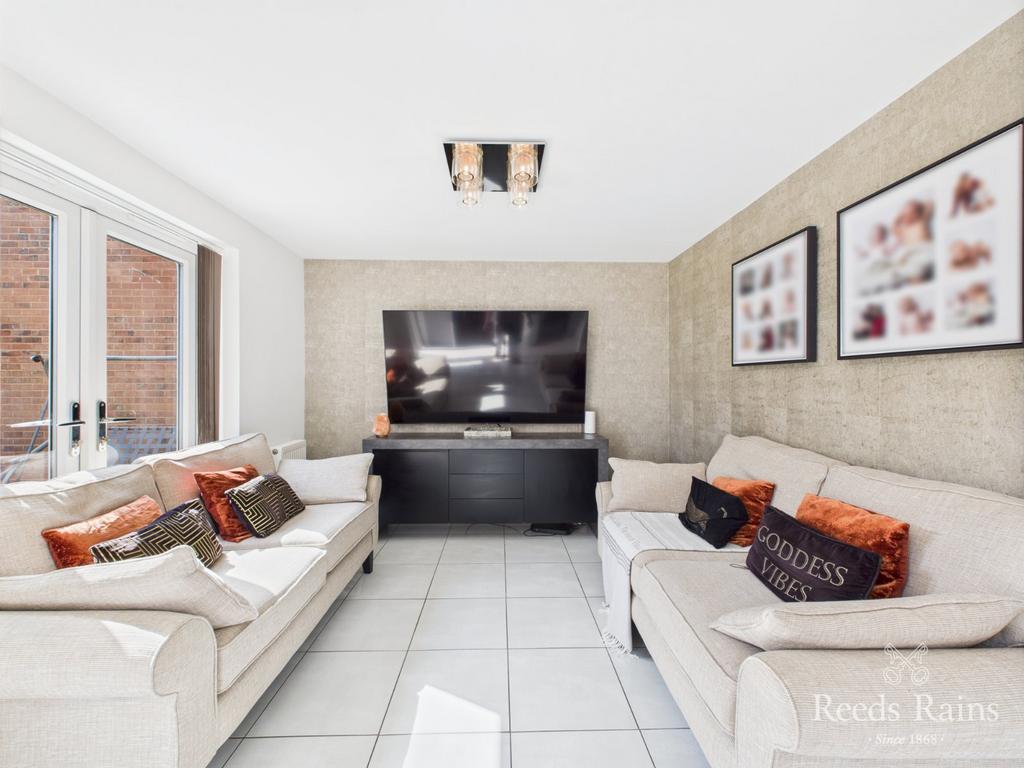 Kitchen/Dining/Famil