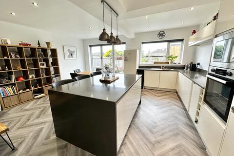 40 Castle Avenue, Poulton-le-fylde, FY6 7NW