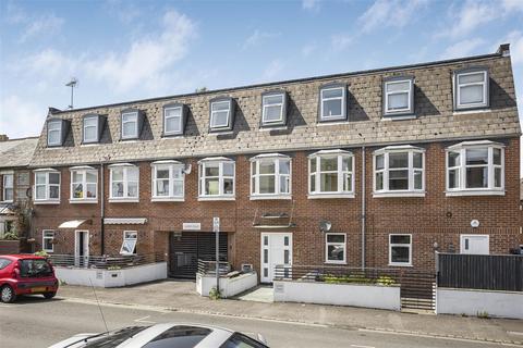 1 bedroom apartment for sale, Lynton Court, Lynmouth Road, Reading