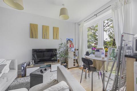 1 bedroom apartment for sale, Lynton Court, Lynmouth Road, Reading