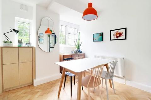 2 bedroom apartment for sale, Crown Lane, London, Southgate