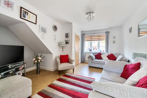 62 Cross Road, Mawneys, Romford, RM7 8DX