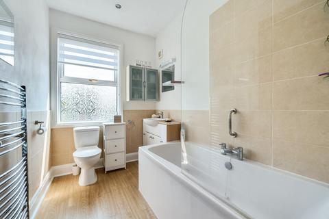 62 Cross Road, Mawneys, Romford, RM7 8DX