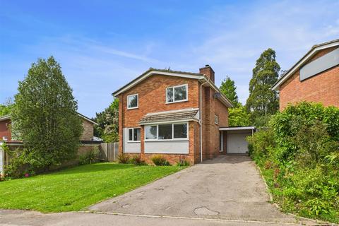 4 bedroom detached house for sale, St. Pauls Road, Sarisbury Green, Southampton