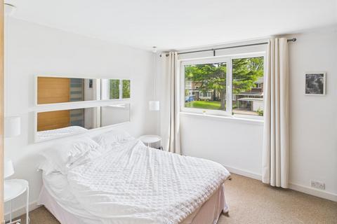 4 bedroom detached house for sale, St. Pauls Road, Sarisbury Green, Southampton