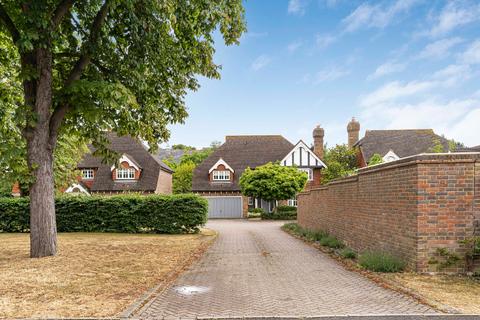 5 bedroom detached house for sale, Sandringham Drive, Dartford, Kent, DA2