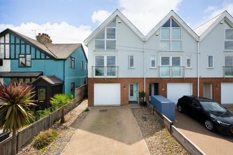 4 bedroom end of terrace house for sale, Joy Lane, Whitstable