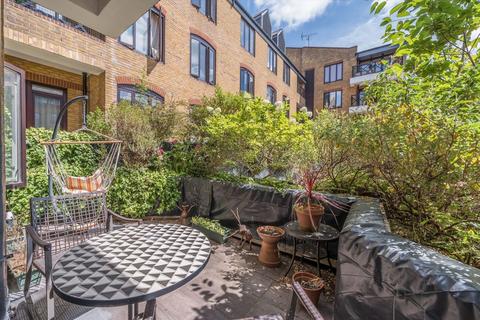 Flat 15, Hermitage Court Knighten Street, London, E1W 1PW