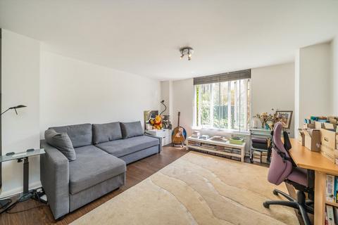 Flat 15, Hermitage Court Knighten Street, London, E1W 1PW