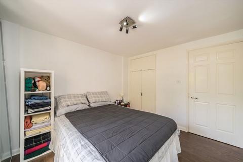 Flat 15, Hermitage Court Knighten Street, London, E1W 1PW