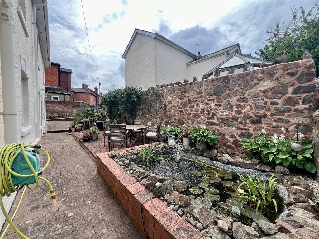 Garden 2.jpg