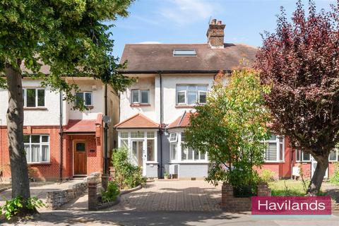 undefined, Park Avenue, Enfield