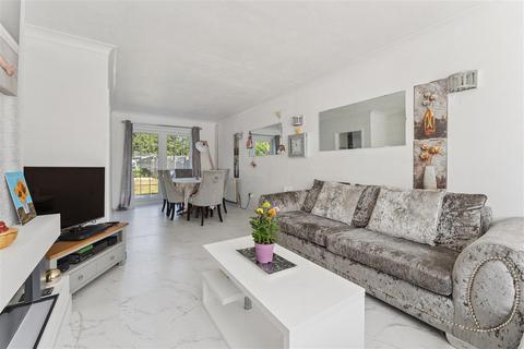 3 bedroom terraced house for sale, Savay Close, Denham, Denham