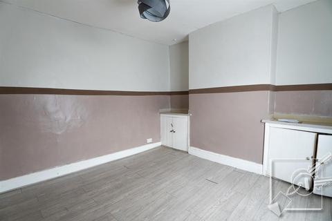 2 bedroom terraced house for sale, Cutmore Street, Gravesend