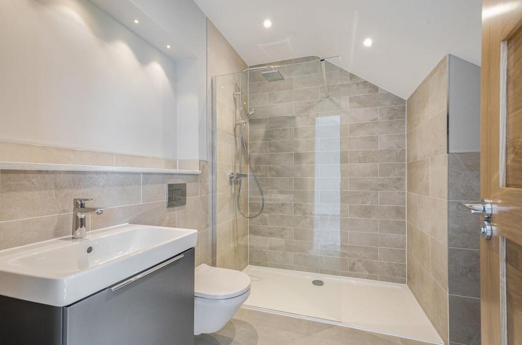 NES3 ENSUITE.jpg